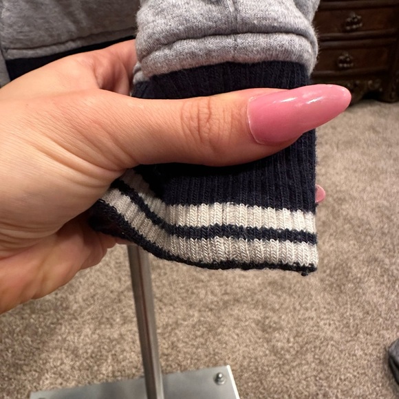 BOYS TOMMY HILFIGER reversible BOMBER JACKET size 4-5 - Picture 10 of 10